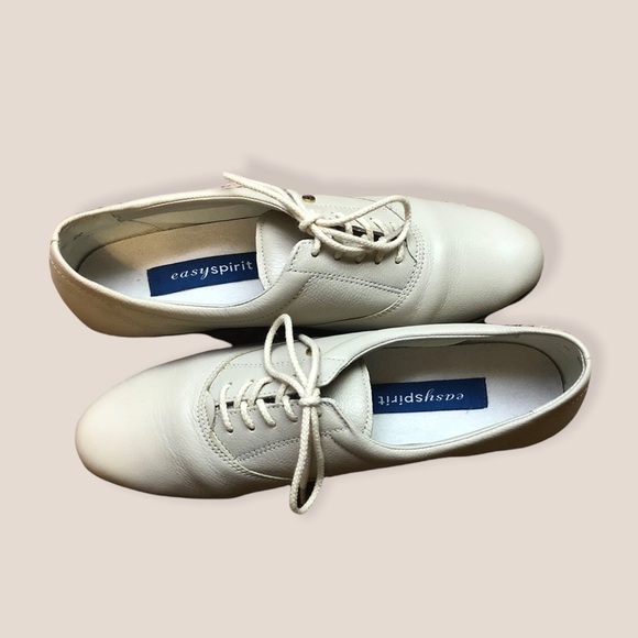 Motion Anti-gravity Oxford Comfort Shoes by Easy Spirit - Picture 5 of 10